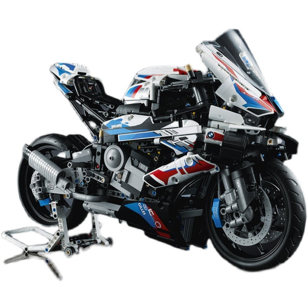 Motorcycle Display Model with This Rewarding Building Set for Kids